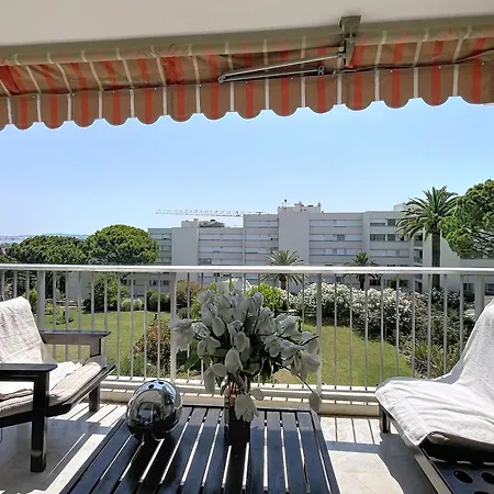 Apartment Juan Parc - 8 Couchages -2 Chambre-piscine *